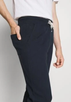 Pier One Pantalones Deportivos - Dark Blue -Pier One Mode Outlet Tienda 04e5700440b843a0b923adb3d47659b9