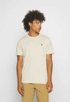 Pier One 3 Pack Unisex - Camiseta Básica - White/Offwhite /Green 13 Pier One 3 Pack Unisex - Camiseta Básica - White/Offwhite /Green -Pier One Mode Outlet Tienda 06310d69aa514c3386075ce383c6add3