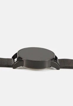 Pier One Smartwatch - Black -Pier One Mode Outlet Tienda 08ee56fd4f284497afc547161127f303