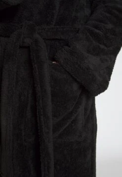 Pier One Albornoz - Black 11 Pier One Albornoz - Black -Pier One Mode Outlet Tienda 0f1fe571c84049c9b7ec50f28f894b6f