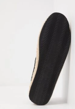Pier One Rena Espadrille Unisex - Alpargatas - Black -Pier One Mode Outlet Tienda 1eb50808d4584488a60ebfcbb93affb1