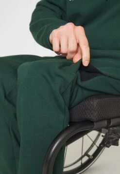 Pier One Pantalones Deportivos - Dark Green -Pier One Mode Outlet Tienda 2798603756624471b354f03510800ee8