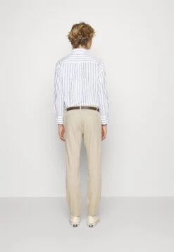 Pier One Pantalones Chinos - Beige -Pier One Mode Outlet Tienda 2c81239093b2471a99ea1f7edf49394c