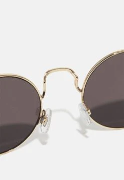 Pier One Unisex - Gafas De Sol - Gold-Coloured/Black -Pier One Mode Outlet Tienda 2fd3f25d94564e8bb121d70969d920fe