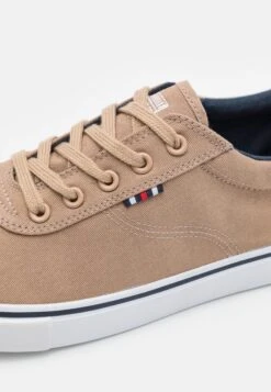 Pier One Unisex - Zapatillas - Brown -Pier One Mode Outlet Tienda 3d8d930a9d594a348d328f3c83bbc354