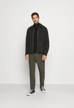 Pier One Jersey De Punto - Black -Pier One Mode Outlet Tienda 4a6dfe1e28cf41ac9cf6f631504afe5c