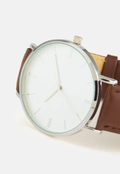 Pier One Unisex - Reloj - Brown 7 Pier One Unisex - Reloj - Brown -Pier One Mode Outlet Tienda 4f1c6bbcacda485eb81e287421339e84