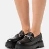 Pier One Leather - Mocasines - Black