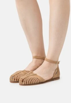 Pier One Leather- Sandalias - Beige