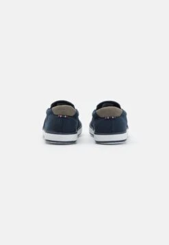 Pier One Unisex - Zapatillas - Dark Blue -Pier One Mode Outlet Tienda 6ef35402e6874213ab2a07f1503526e4