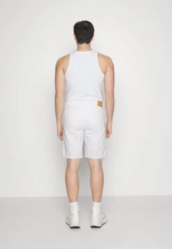 Pier One Colored Twill White Denim - Shorts Vaqueros - White Denim -Pier One Mode Outlet Tienda 6fb902e0dcfa488a9a60ba7e359e011c