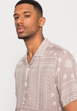 Pier One Unisex - Camisa - Beige 9 Pier One Unisex - Camisa - Beige -Pier One Mode Outlet Tienda 70a76d053f6e4c838930ca6c51179325