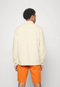 Pier One Undyed Twill- Chaqueta Vaquera - White 7 Pier One Undyed Twill- Chaqueta Vaquera - White -Pier One Mode Outlet Tienda 75edac323e2d40368b48353609d4fd18