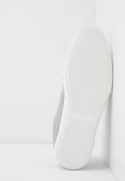 Pier One Unisex - Zapatillas - Light Grey 10 Pier One Unisex - Zapatillas - Light Grey -Pier One Mode Outlet Tienda 7b1054096c0b4b588134c4dab326eb91