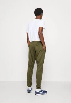 Pier One Pantalones Deportivos - Olive -Pier One Mode Outlet Tienda 7cda39b8f69f4986bcbf6242b84d926c
