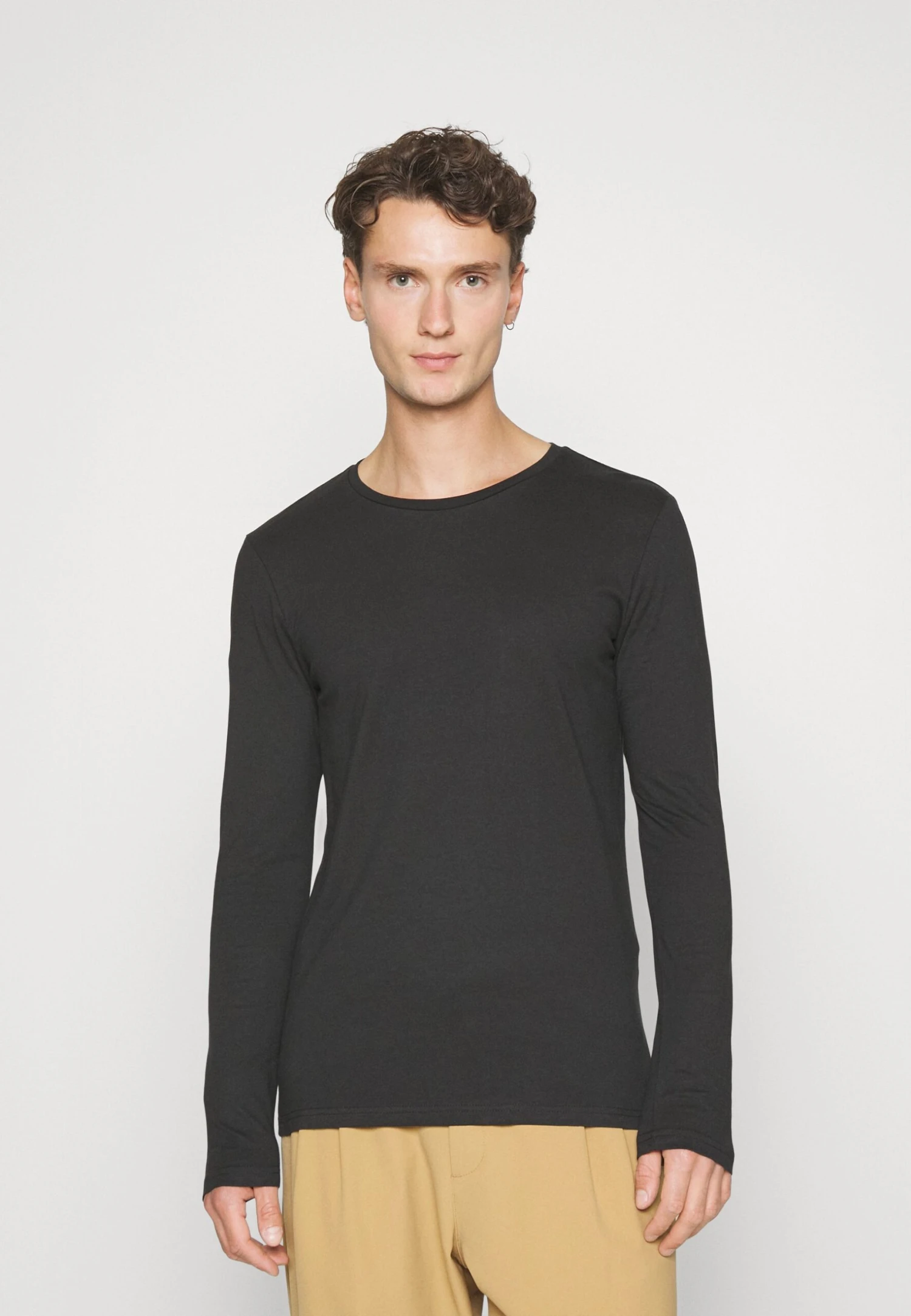 Pier One 2 Pack - Camiseta De Manga Larga - Black/Mottled Dark Grey 4 Pier One 2 Pack - Camiseta De Manga Larga - Black/Mottled Dark Grey - Imagen 4