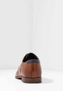 Pier One Leather - Zapatos Con Cordones - Cognac 9 Pier One Leather - Zapatos Con Cordones - Cognac -Pier One Mode Outlet Tienda 85ed4a4ce90d47708a459aa5a2949103