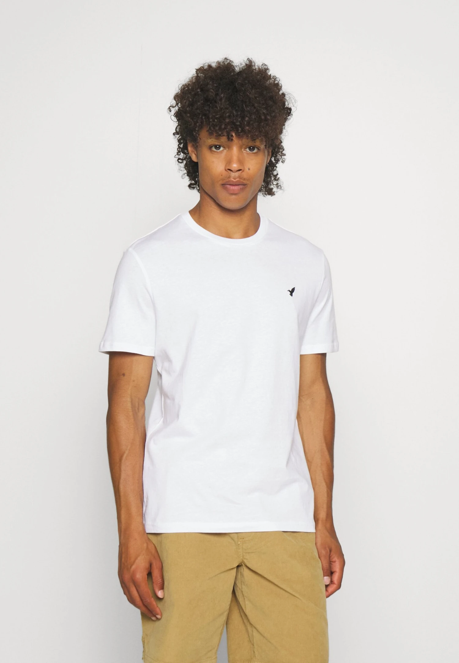 Pier One 3 Pack Unisex - Camiseta Básica - White/Offwhite /Green 5 Pier One 3 Pack Unisex - Camiseta Básica - White/Offwhite /Green - Imagen 5