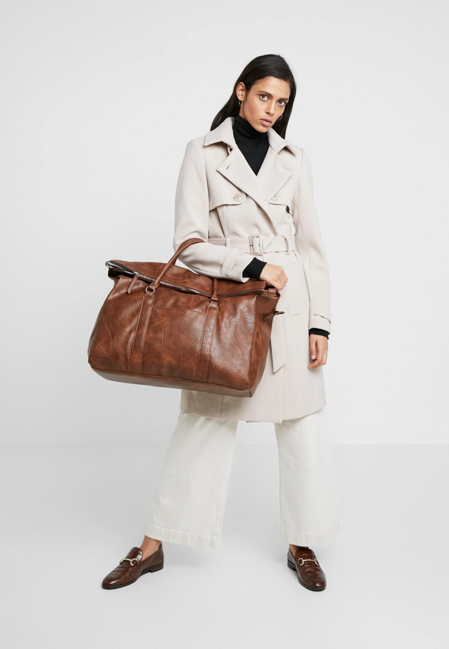 Pier One Unisex - Bolsa De Fin De Semana - Dark Brown 2 Pier One Unisex - Bolsa De Fin De Semana - Dark Brown - Imagen 2