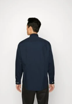 Pier One 3 Pack - Camisa Elegante - White/Light Blue/Dark Blue -Pier One Mode Outlet Tienda 9c5bc8c34ea0415fb949ca66c8b6f9f0