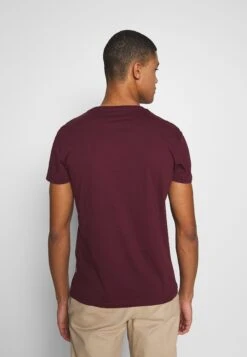 Pier One Camiseta Básica - Bordeaux -Pier One Mode Outlet Tienda 9f9bb53358e64bb195d7899815204bcd