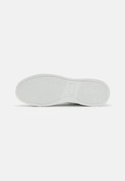 Pier One Unisex - Zapatillas - White -Pier One Mode Outlet Tienda a44841b7759c4f79b83cd5c4d2028754