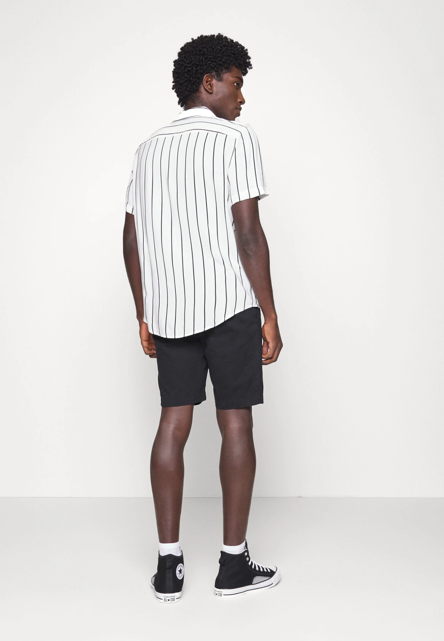 Pier One 2 Pack - Camisa - Black/White 5 Pier One 2 Pack - Camisa - Black/White - Imagen 5