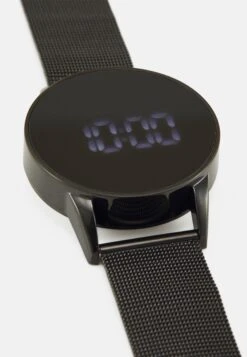 Pier One Smartwatch - Black -Pier One Mode Outlet Tienda bbf012a8af8349bfa24143042376f060