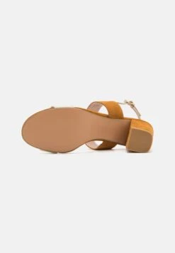 Pier One Leather- Sandalias - White/Cognac -Pier One Mode Outlet Tienda cdd8b57c5133477f8fbebb682a16a8de