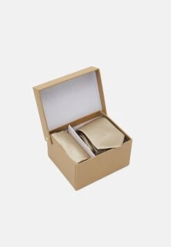 Pier One Set - Pañuelo De Bolsillo - Beige 12 Pier One Set - Pañuelo De Bolsillo - Beige -Pier One Mode Outlet Tienda dae22eb1283541c98e7012d1c86f16c1