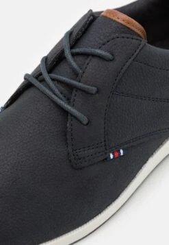 Pier One Zapatos Con Cordones - Dark Blue/White -Pier One Mode Outlet Tienda dff75f48d15744d2a2c522f733b15946