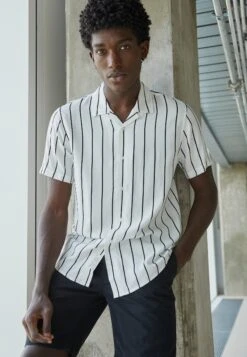 Pier One 2 Pack - Camisa - Black/White 13 Pier One 2 Pack - Camisa - Black/White -Pier One Mode Outlet Tienda e9850c2e54ca4eb6b01614842b047075