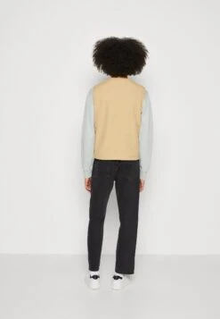 Pier One Chaleco - Tan 8 Pier One Chaleco - Tan -Pier One Mode Outlet Tienda e9a6176c9ccb486a93469afcd3f1f0b2