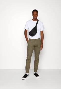 Pier One 2 Pack - Pantalones Cargo - Olive/Black