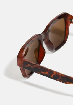 Pier One Unisex - Gafas De Sol - Black 13 Pier One Unisex - Gafas De Sol - Black -Pier One Mode Outlet Tienda faad10b8a5a2445f865f09b5d12427d1